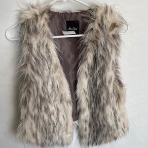 "Me Jane" Faux Fur Sleeveless Jacket/ Vest